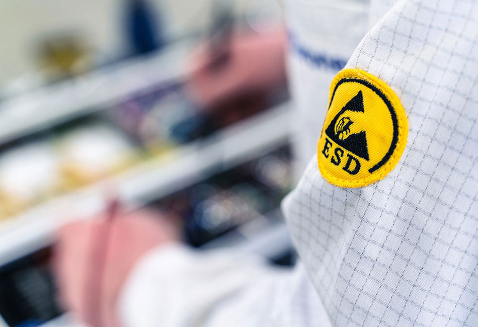 Suelos conductivos seguridad para entornos críticos Suelos conductivos seguridad para entornos críticos